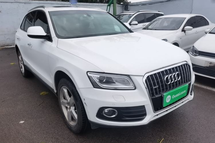 Used Audi Q5 2016 40 TFSI Technology Edition Front Right 45 Deg