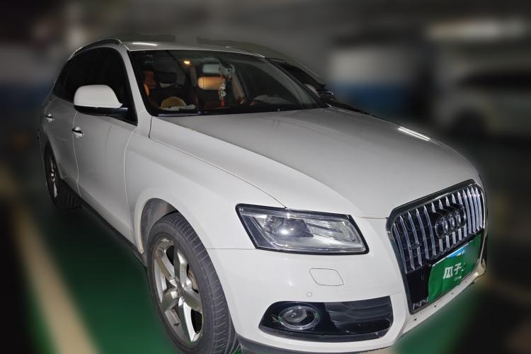 Used Audi Q5 2016 40 TFSI Technology Edition Front Right 45 Deg