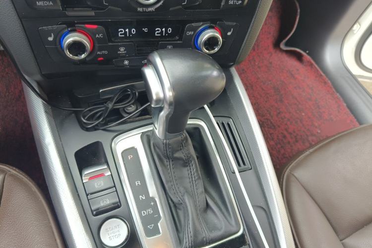 Used Audi Q5 2016 40 TFSI Technology Edition Gear Lever
