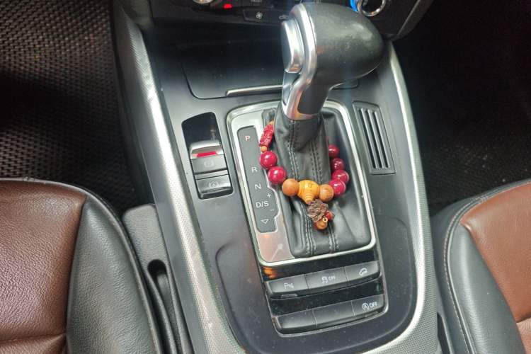 Used Audi Q5 2016 40 TFSI Technology Edition Gear Lever