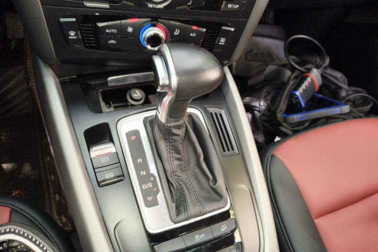 Used Audi Q5 2016 40 TFSI Trendy Edition Gear Lever