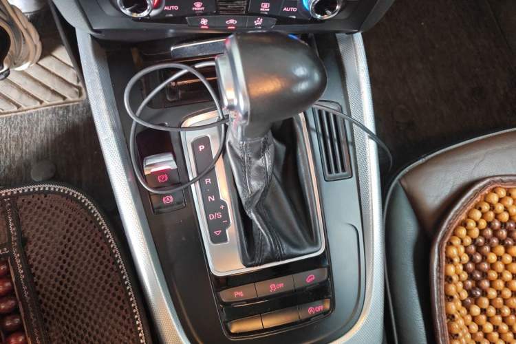 Used Audi Q5 2016 40 TFSI Technology Edition Gear Lever