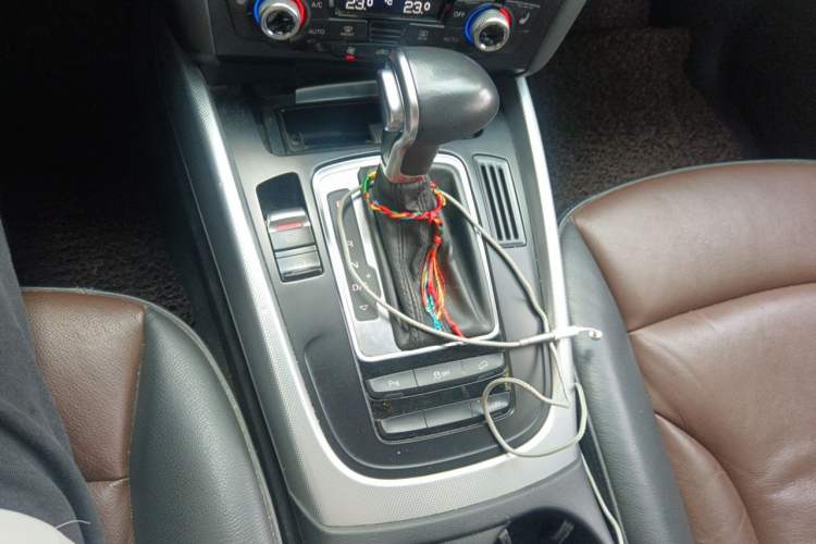 Used Audi Q5 2016 40 TFSI Technology Edition Gear Lever