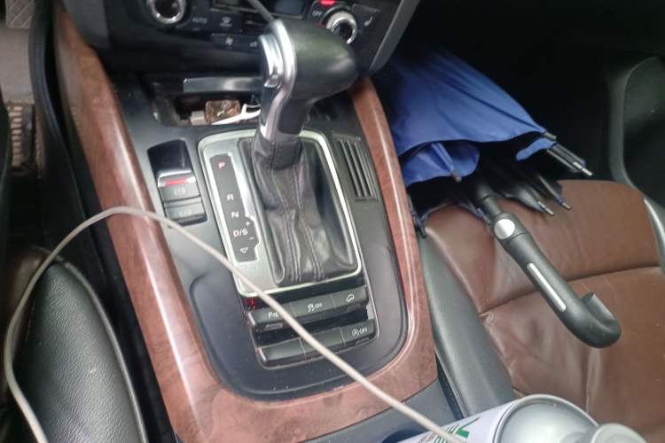 Used Audi Q5 2016 40 TFSI Technology Edition Gear Lever