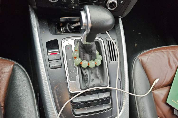 Used Audi Q5 2016 40 TFSI Technology Edition Gear Lever