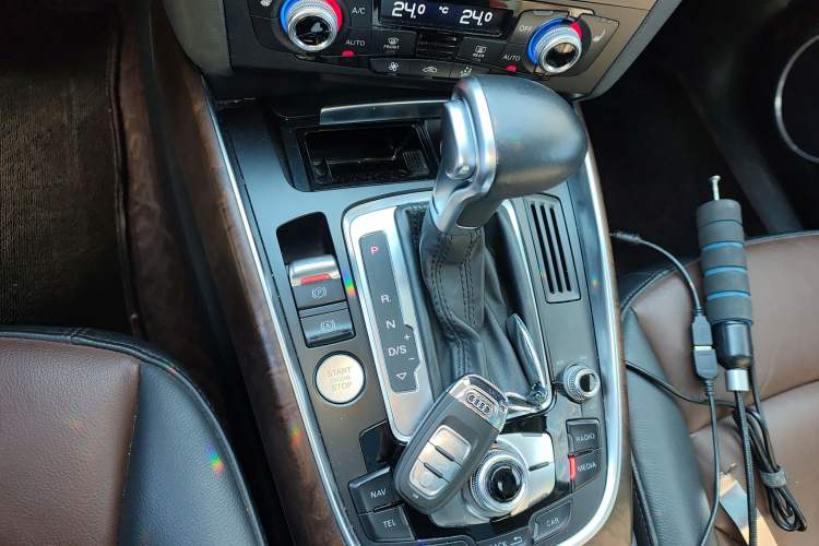 Used Audi Q5 2016 40 TFSI Technology Edition Gear Lever