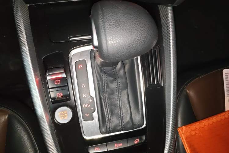 Used Audi Q5 2016 40 TFSI Technology Edition Gear Lever
