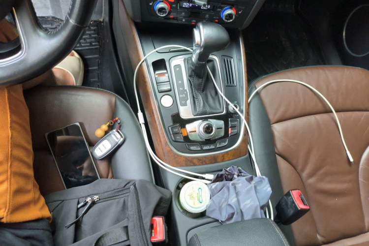 Used Audi Q5 2016 40 TFSI Comfort Model Gear Lever