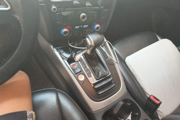 Used Audi Q5 2016 40 TFSI Technology Edition Gear Lever