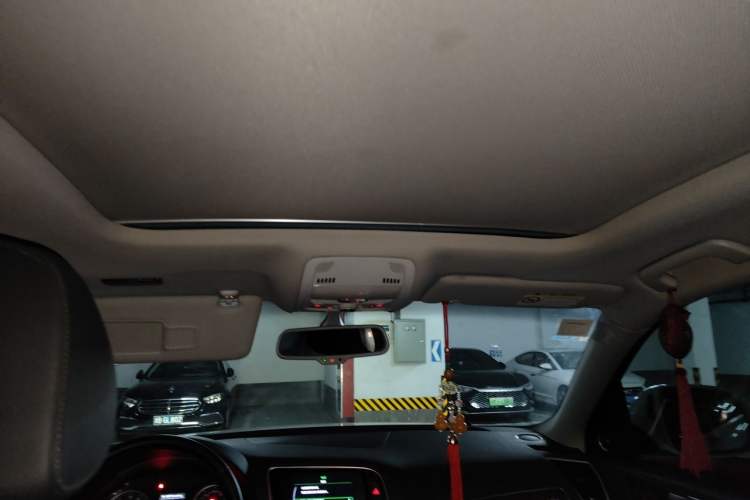 Used Audi Q5 2016 40 TFSI Comfort Model Headliner