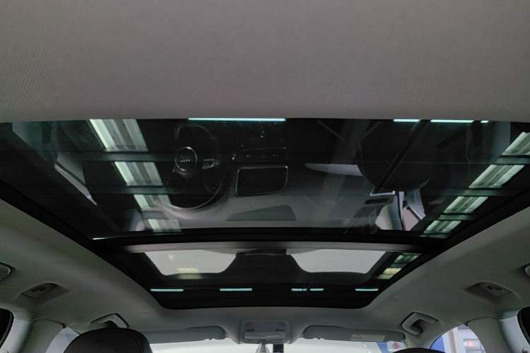 Used Audi Q5 2016 40 TFSI Technology Edition Headliner