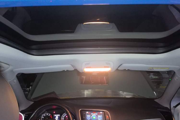 Used Audi Q5 2016 40 TFSI Technology Edition Headliner