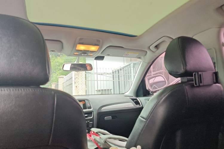 Used Audi Q5 2016 40 TFSI Trendy Edition Headliner
