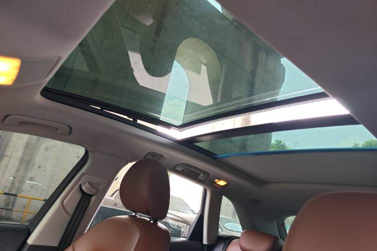 Used Audi Q5 2016 40 TFSI Trendy Edition Headliner