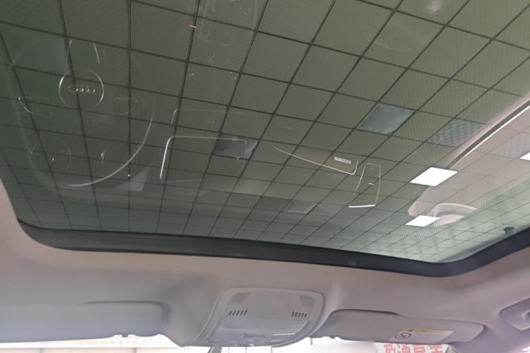 Used Audi Q5 2016 40 TFSI Comfort Model Headliner