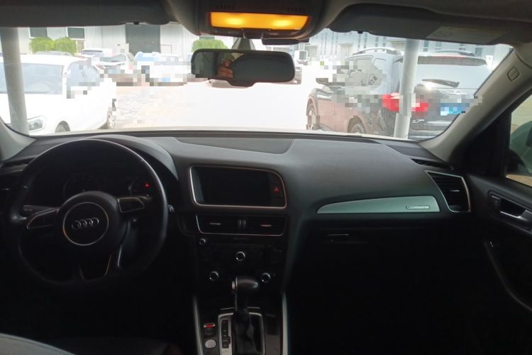 Used Audi Q5 2016 40 TFSI Comfort Model Headliner