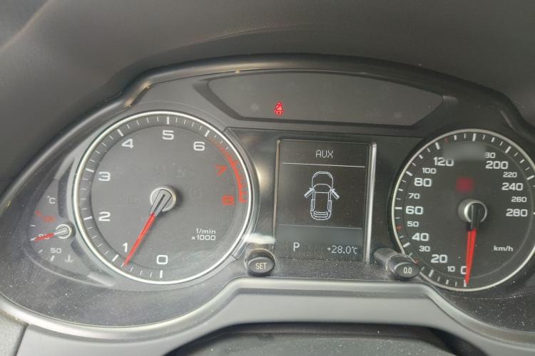 Used Audi Q5 2016 40 TFSI Technology Edition Instrument Cluster