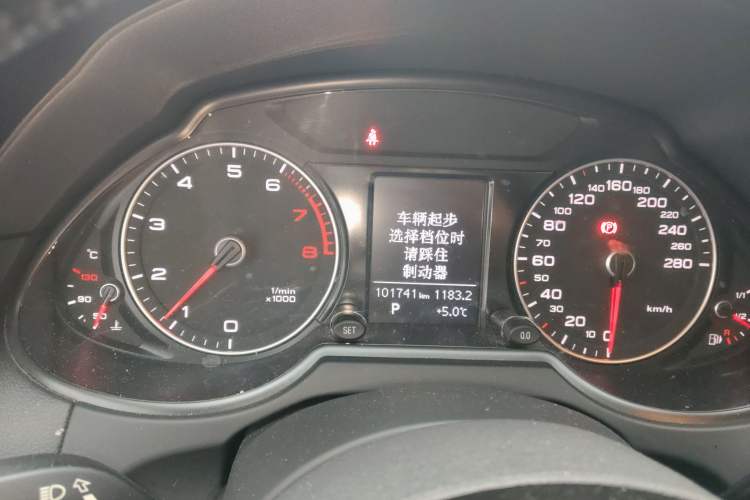 Used Audi Q5 2016 40 TFSI Technology Edition Instrument Cluster