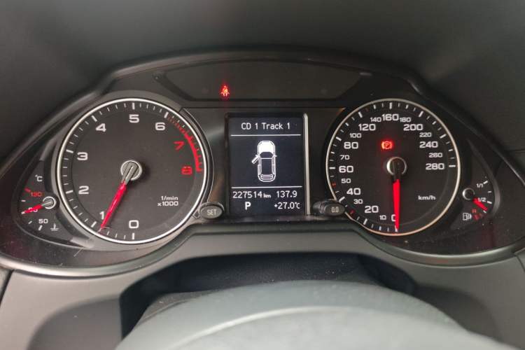 Used Audi Q5 2016 40 TFSI Technology Edition Instrument Cluster