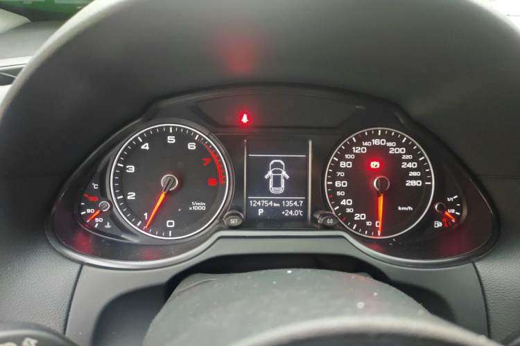 Used Audi Q5 2016 40 TFSI Technology Edition Instrument Cluster
