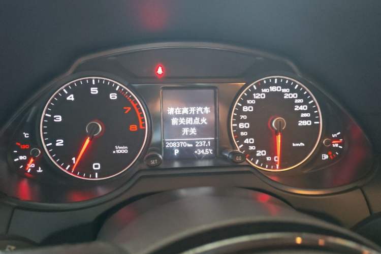 Used Audi Q5 2016 40 TFSI Technology Edition Instrument Cluster
