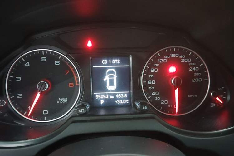 Used Audi Q5 2016 40 TFSI Technology Edition Instrument Cluster