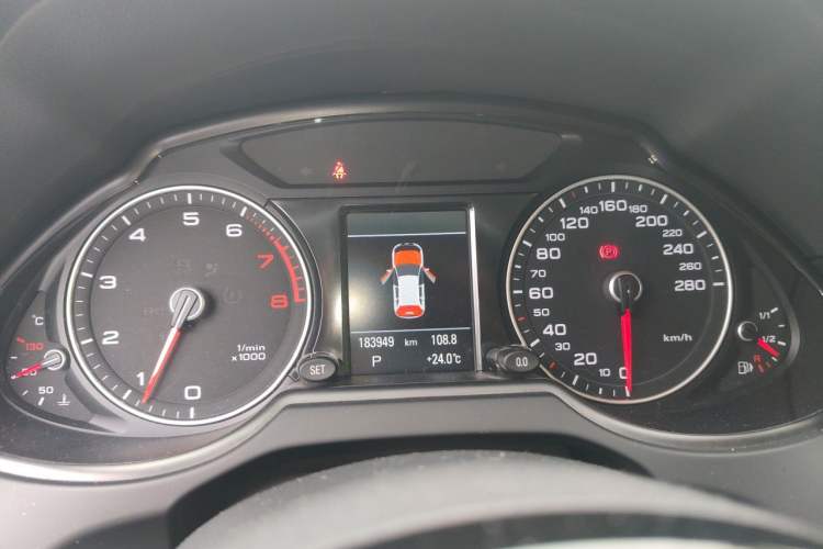 Used Audi Q5 2016 40 TFSI Comfort Model Instrument Cluster