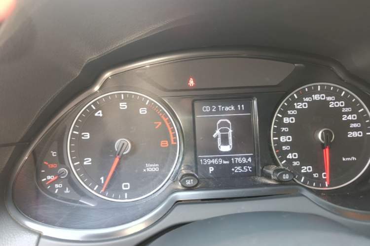 Used Audi Q5 2016 40 TFSI Technology Edition Instrument Cluster