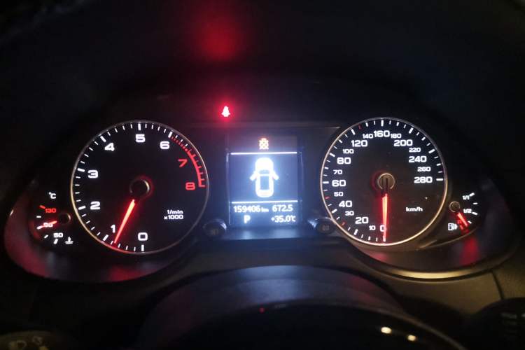 Used Audi Q5 2016 40 TFSI Technology Edition Instrument Cluster