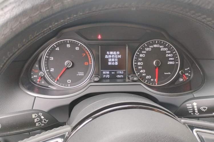 Used Audi Q5 2016 40 TFSI Technology Edition Instrument Cluster