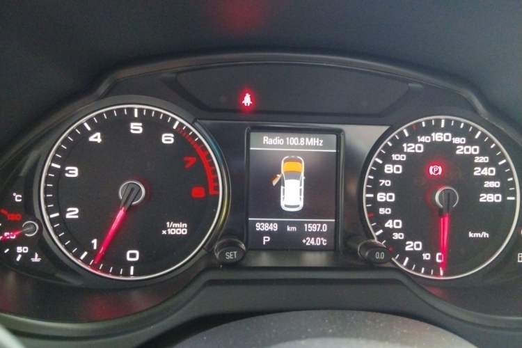 Used Audi Q5 2016 40 TFSI Technology Edition Instrument Cluster