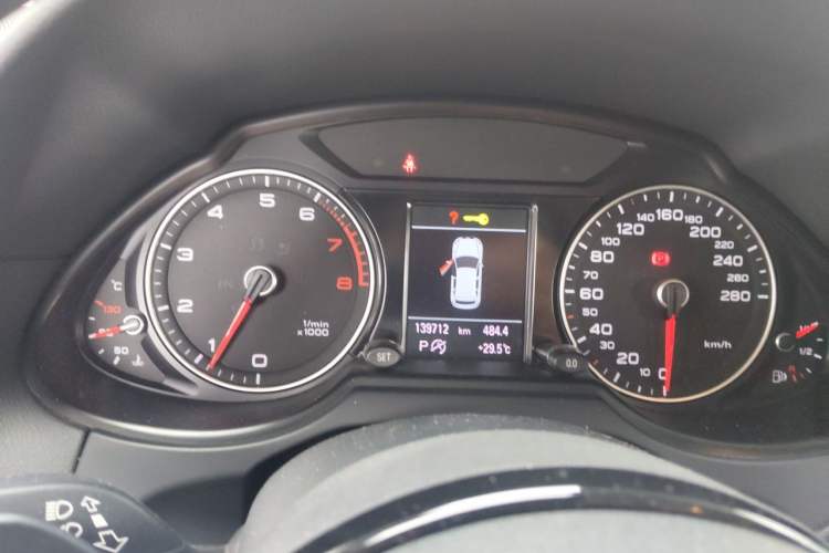 Used Audi Q5 2016 40 TFSI Comfort Model Instrument Cluster