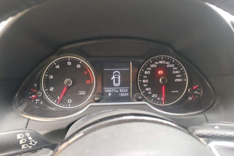Used Audi Q5 2016 40 TFSI Trendy Edition Instrument Cluster