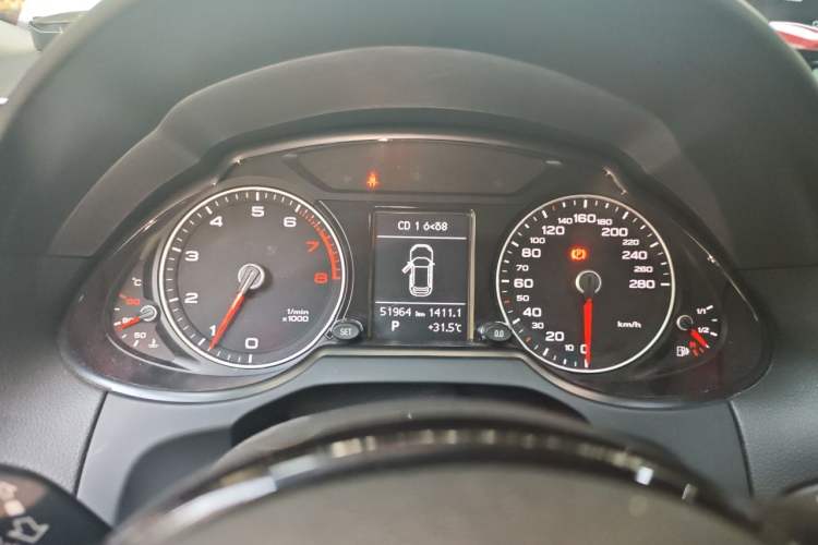Used Audi Q5 2016 40 TFSI Special Edition Instrument Cluster