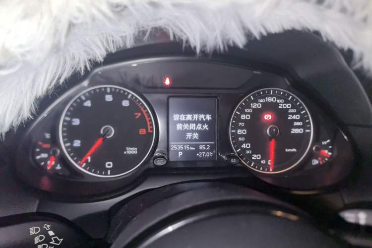 Used Audi Q5 2016 40 TFSI Technology Edition Instrument Cluster