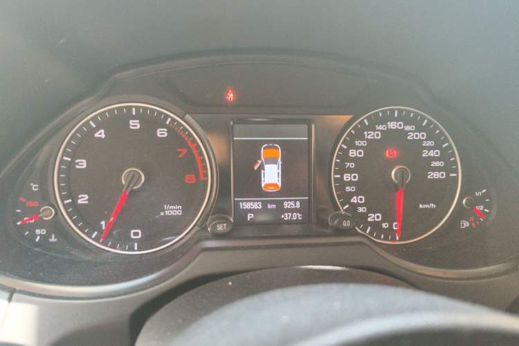 Used Audi Q5 2016 40 TFSI Technology Edition Instrument Cluster