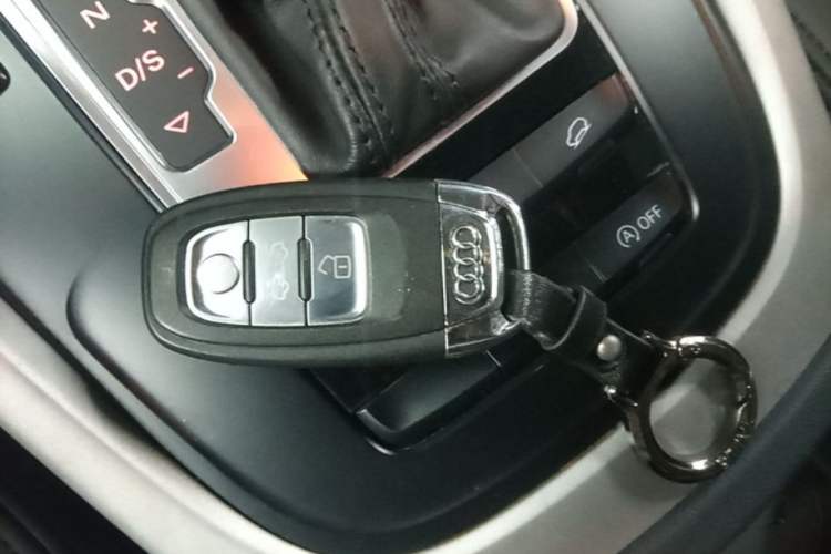 Used Audi Q5 2016 40 TFSI Trendy Edition Interior 1
