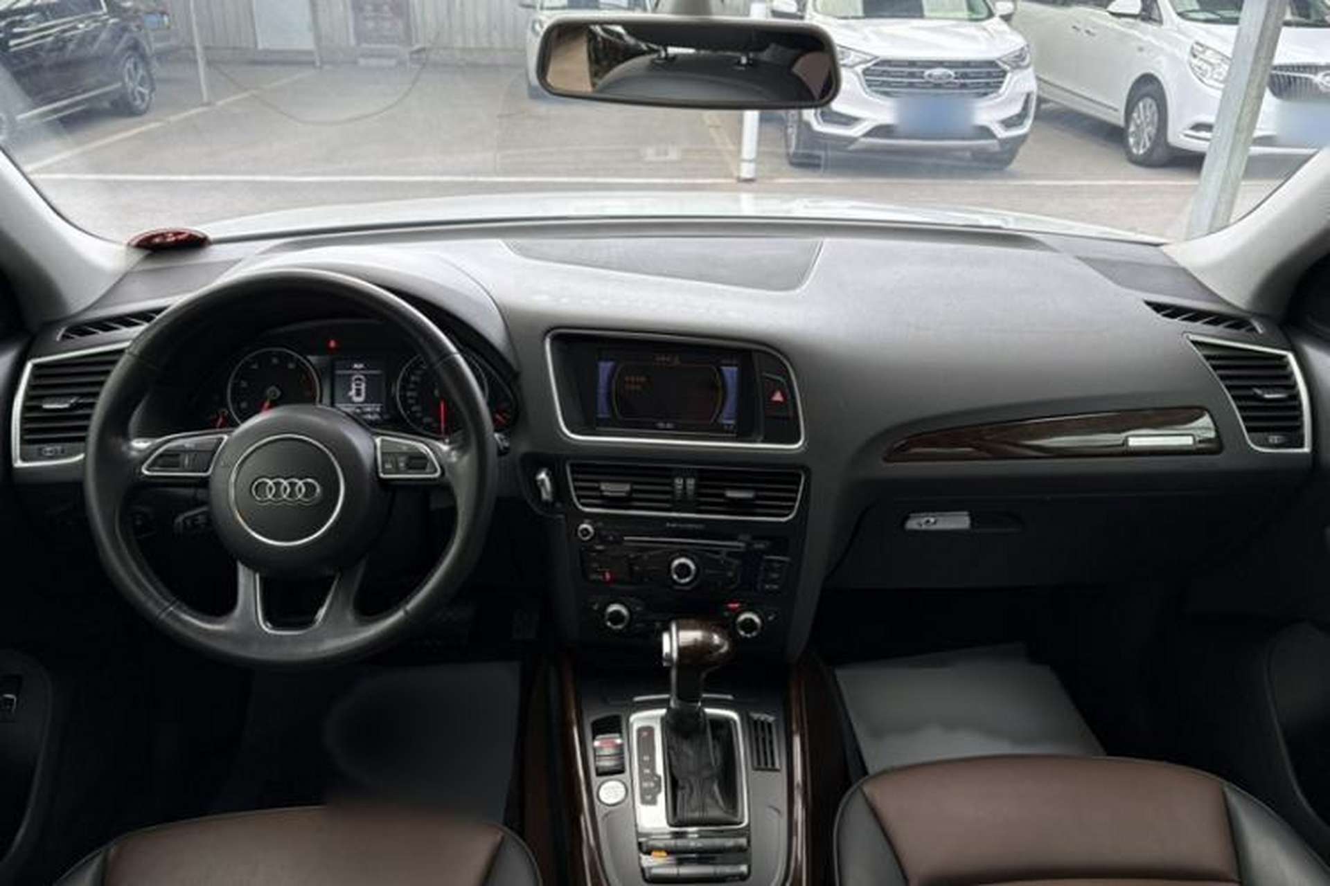 Used Audi Q5 2016 40 TFSI Technology Edition Interior 1