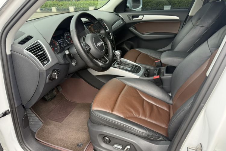 Used Audi Q5 2016 40 TFSI Technology Edition Interior 3