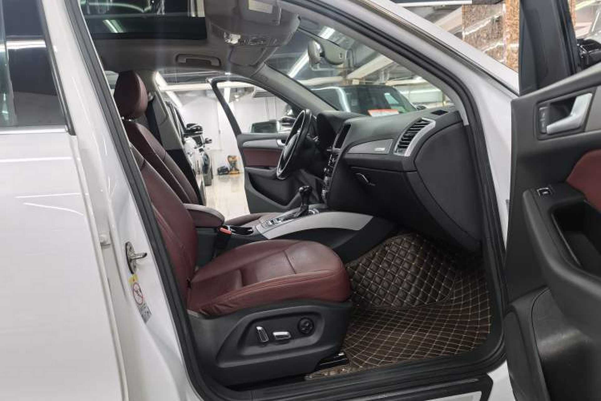 Used Audi Q5 2016 40 TFSI Trendy Edition Interior 4