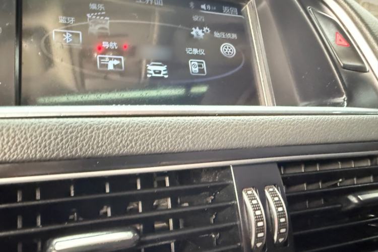 Used Audi Q5 2016 40 TFSI Trendy Edition Interior 4