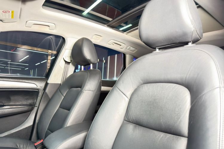 Used Audi Q5 2016 40 TFSI Trendy Edition Interior 5