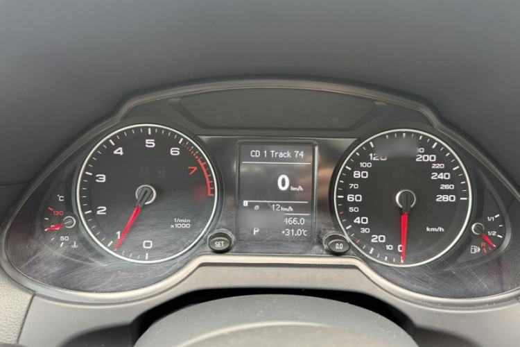 Used Audi Q5 2016 40 TFSI Technology Edition Interior 6
