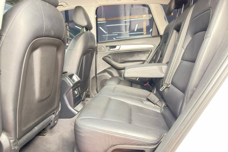 Used Audi Q5 2016 40 TFSI Trendy Edition Interior 7