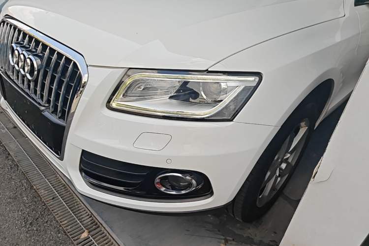 Used Audi Q5 2016 40 TFSI Technology Edition Left Front Headlight