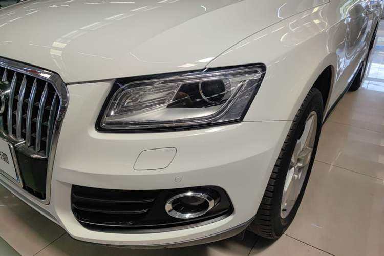 Used Audi Q5 2016 40 TFSI Technology Edition Left Front Headlight