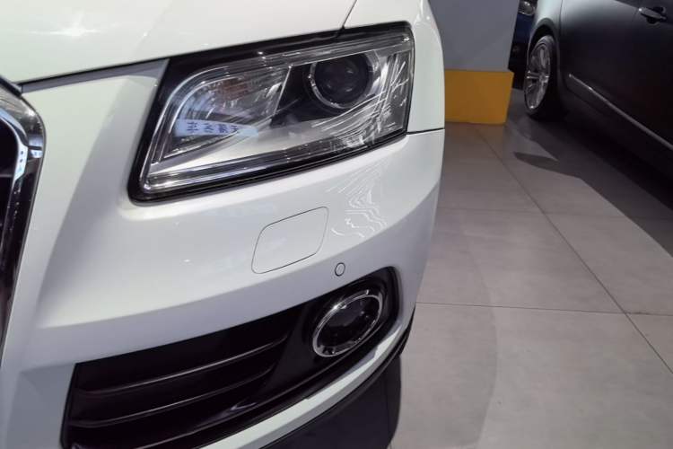 Used Audi Q5 2016 40 TFSI Technology Edition Left Front Headlight