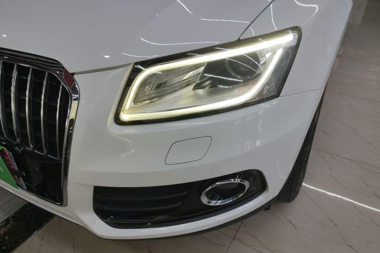 Used Audi Q5 2016 40 TFSI Technology Edition Left Front Headlight