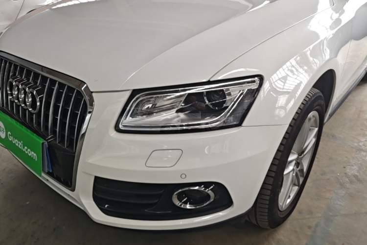Used Audi Q5 2016 40 TFSI Comfort Model Left Front Headlight