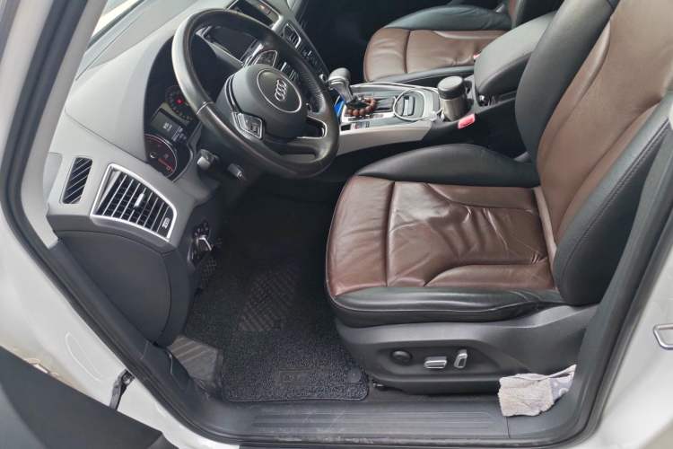 Used Audi Q5 2016 40 TFSI Technology Edition Left Front Seat